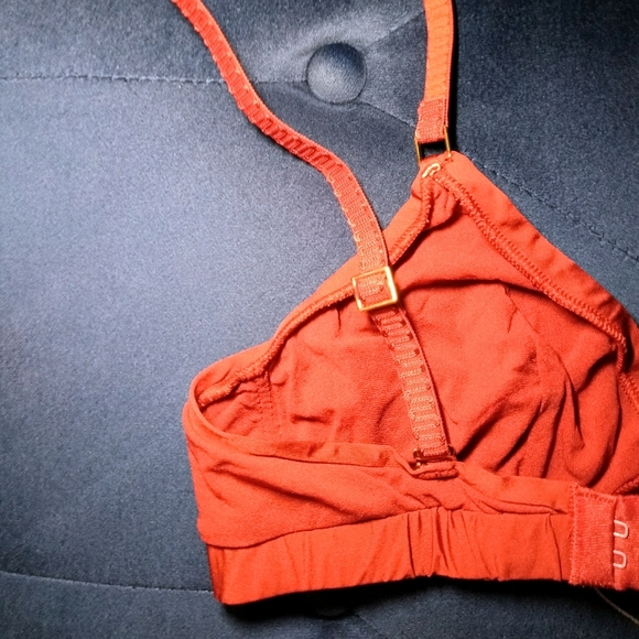 NWT Made in Italy Verona Mesh Triangle Bralette - Picture 9 of 16